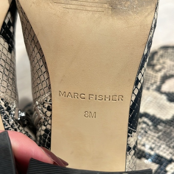 Marc Fisher Snakeskin Tall Knee High Boots Zippers Heels Animal print - Picture 11 of 13